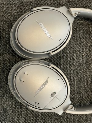 Bose QuietComfort 35 I Trådlösa hörlurar med brusreducering Silver Demo vara synbara hål