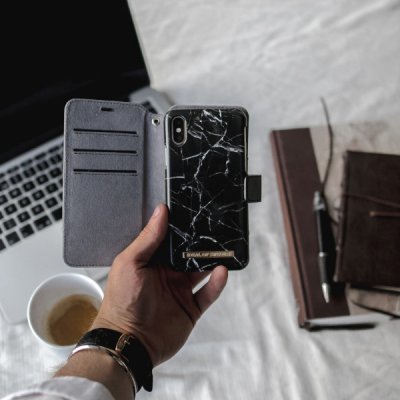 iDeal Fodral Samsung Galaxy S10 - STHLM Wallet - Svart