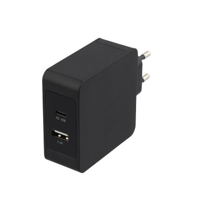 DELTACO 53W USB-C Nätadapter, QC 3.0, USB-C PD 45W, USB-A 5V 12W - Svart